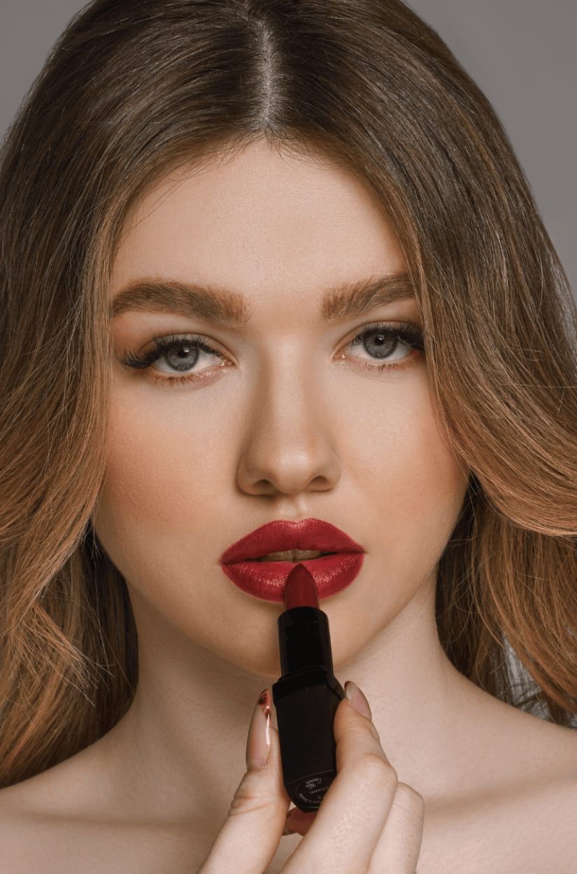 Crown lipstick- Narcisse Beauty Secret