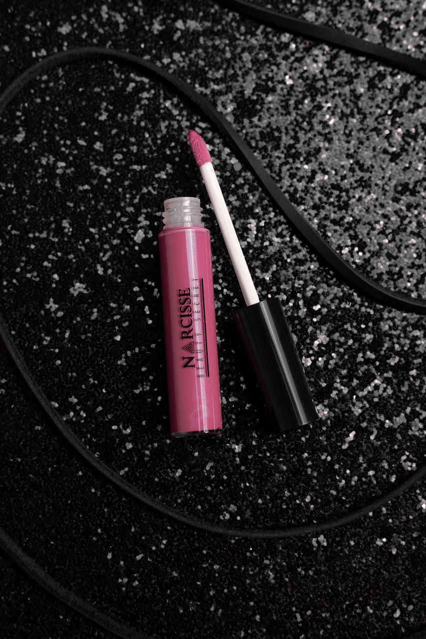 NARCISSE BEAUTY SECRET Lip Gloss for glossy, hydrated lips with a luxurious formula. Offers high-shine finish and nourishing ingredients for moisturized lips. Perfect for both subtle and bold looks, adding glamour to your lip makeup.