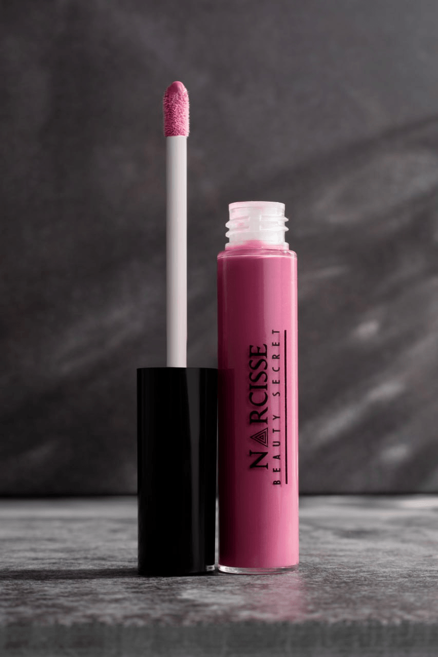 NARCISSE BEAUTY SECRET Lip Gloss for glossy, hydrated lips with a luxurious formula. Offers high-shine finish and nourishing ingredients for moisturized lips. Perfect for both subtle and bold looks, adding glamour to your lip makeup.
