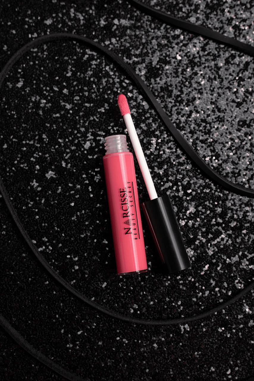 NARCISSE BEAUTY SECRET Lip Gloss for glossy, hydrated lips with a luxurious formula. Offers high-shine finish and nourishing ingredients for moisturized lips. Perfect for both subtle and bold looks, adding glamour to your lip makeup.