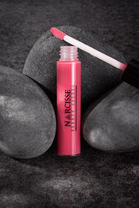 NARCISSE BEAUTY SECRET Lip Gloss for glossy, hydrated lips with a luxurious formula. Offers high-shine finish and nourishing ingredients for moisturized lips. Perfect for both subtle and bold looks, adding glamour to your lip makeup.